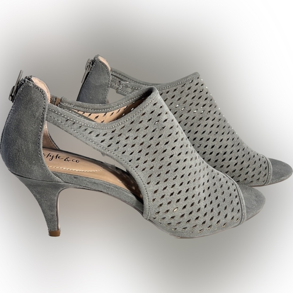 Style & Co gray Haddie Shoes Open Toe 9.5 faux Suede .